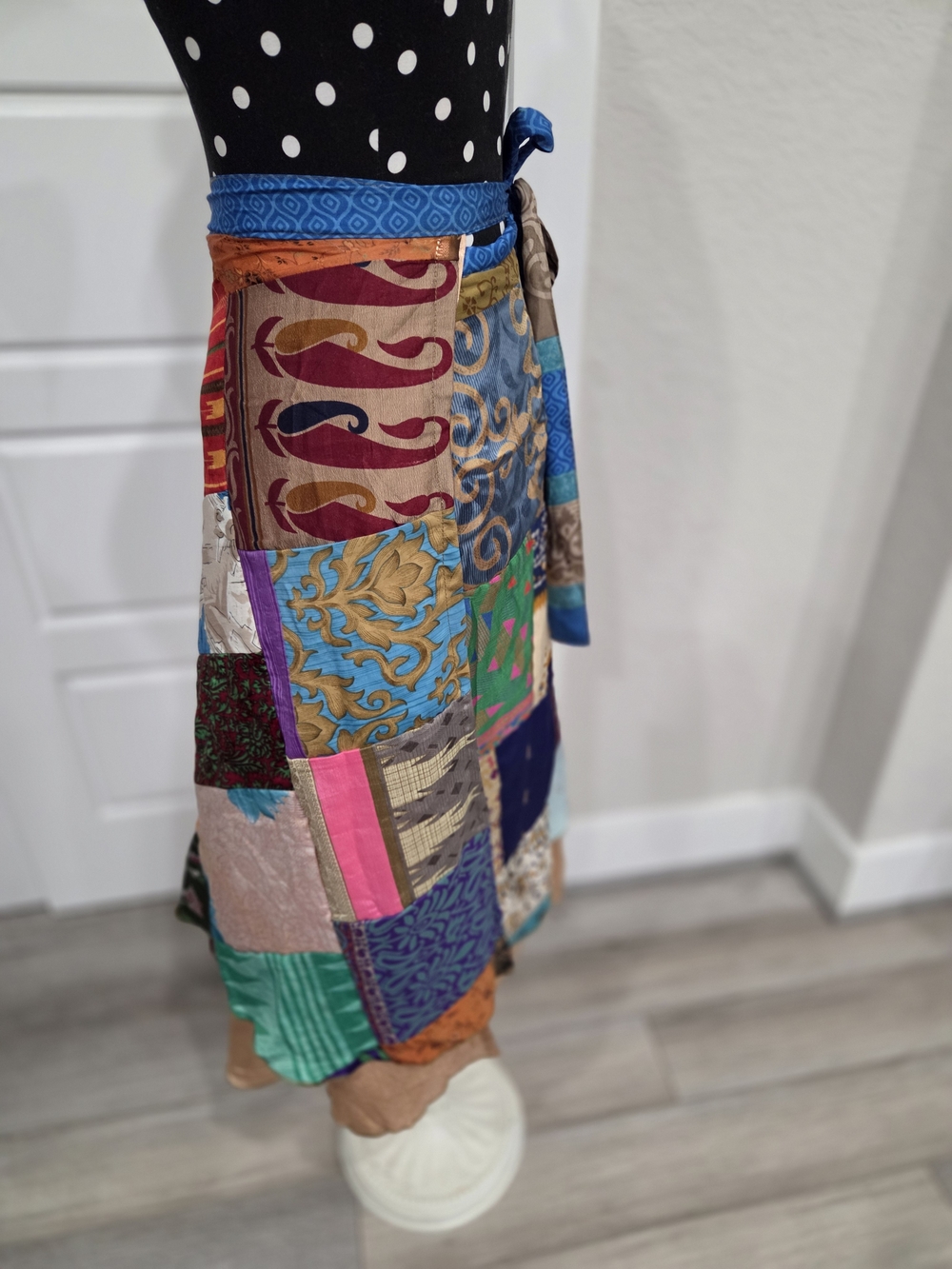 Vintage Bohemian Multi-Panel Patchwork Reversible Maxi Skirt -  Mixed Print - Picture 5 of 11